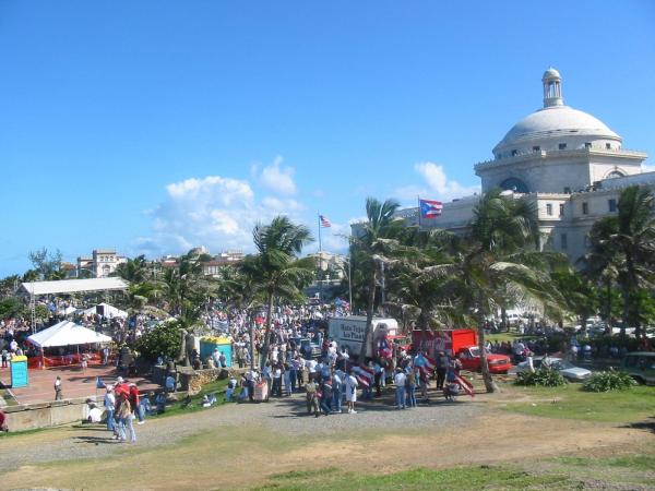vieques_protest1.jpg 