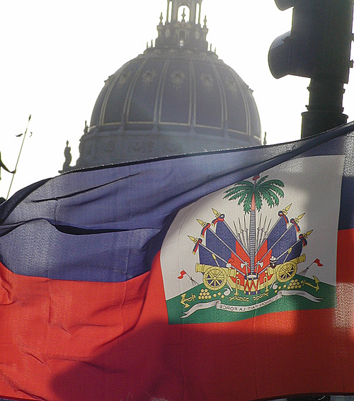 9_haitian_flag.jpg 