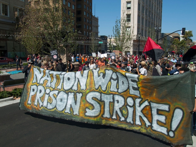 sm_prison-strike-solidarity-oakland_4_9-10-16.jpg 