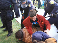 Police Pepper-Spray Students at Occupy UC Davis